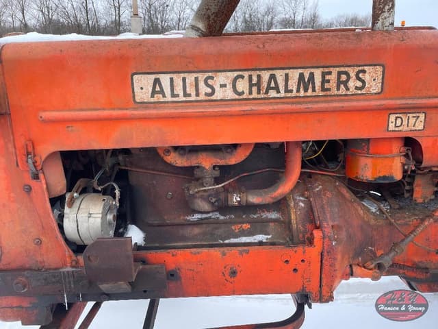Image of Allis Chalmers D17 equipment image 4