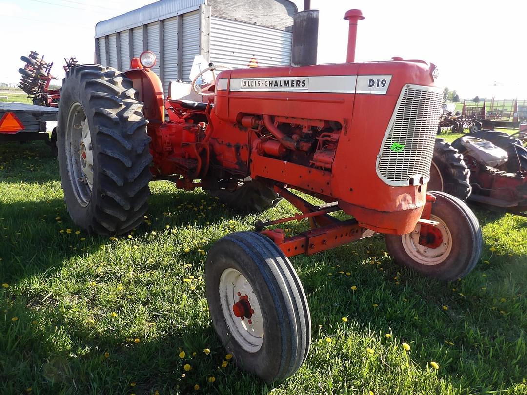 Image of Allis Chalmers D19 Primary image