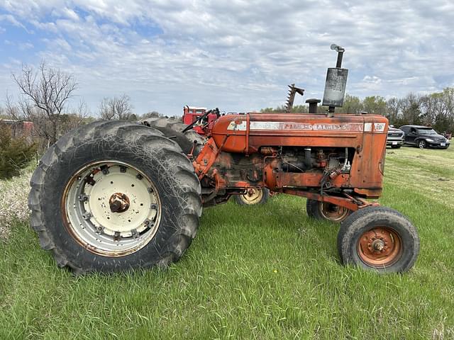 Image of Allis Chalmers D19 equipment image 3