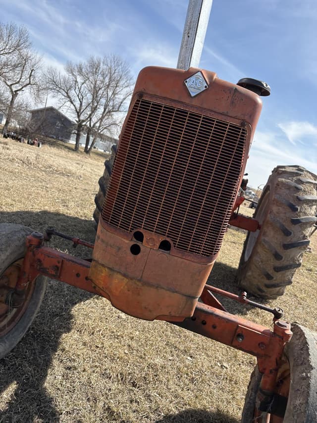 Image of Allis Chalmers D19 equipment image 4