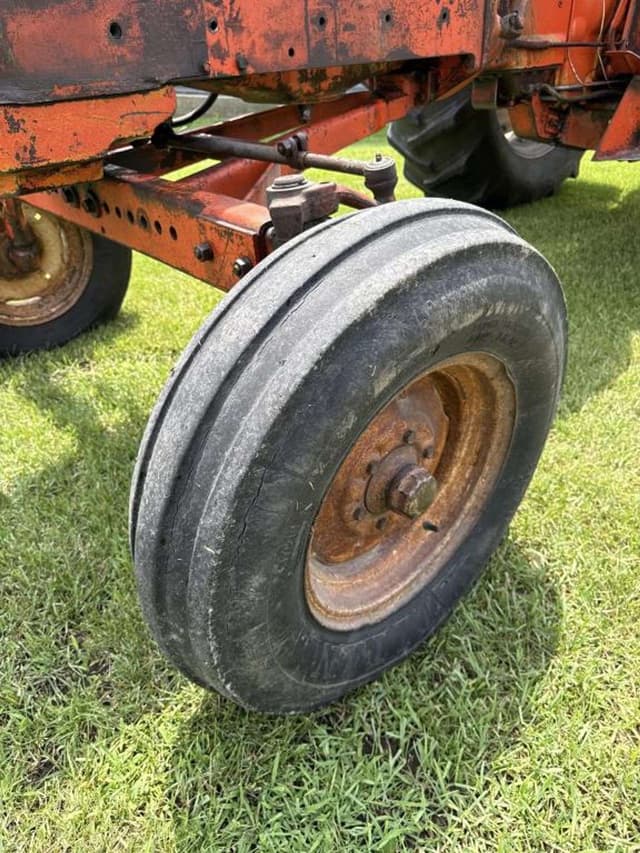 Image of Allis Chalmers D19 equipment image 4