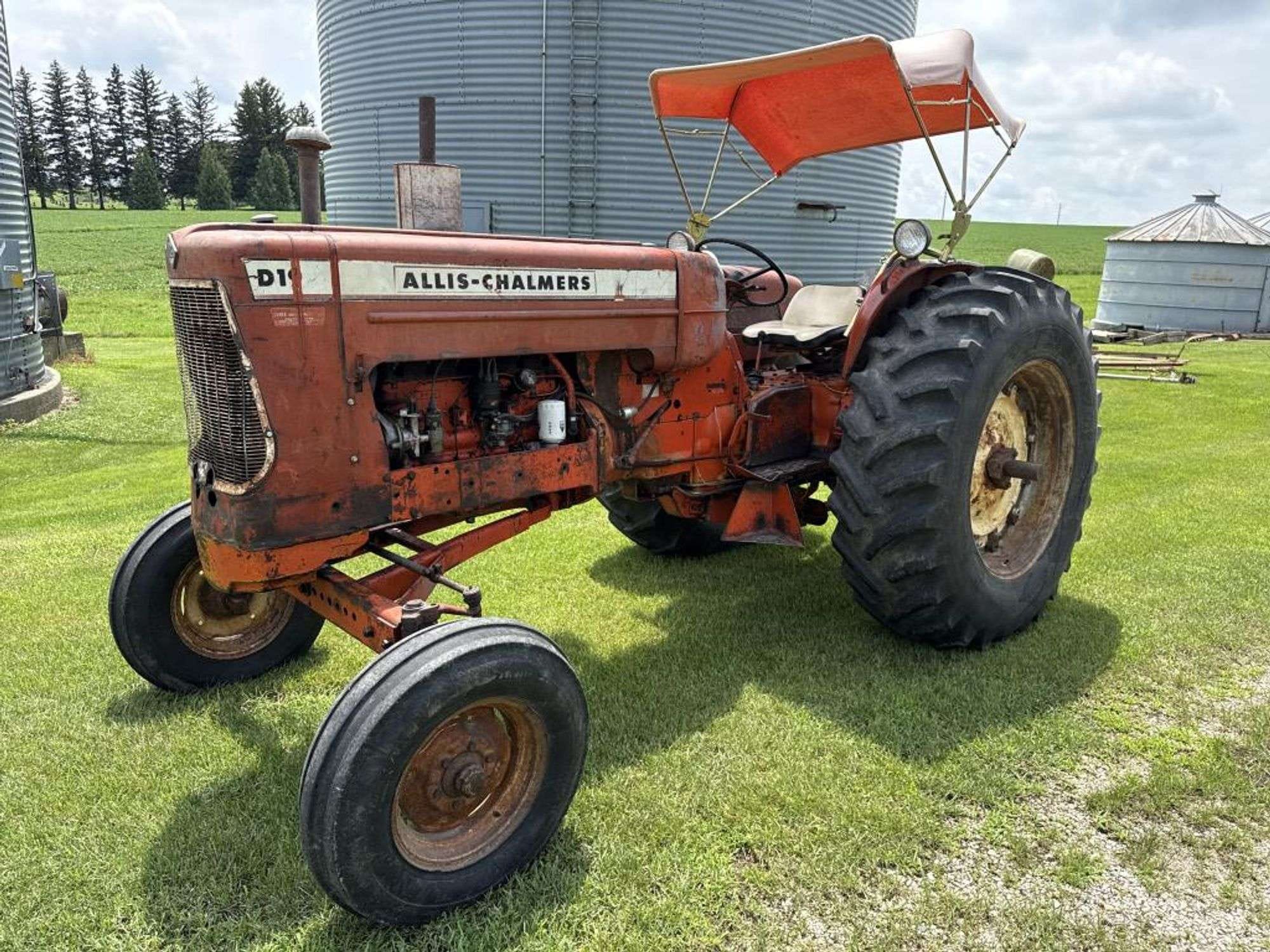 Allis Chalmers D19 Equipment Image0