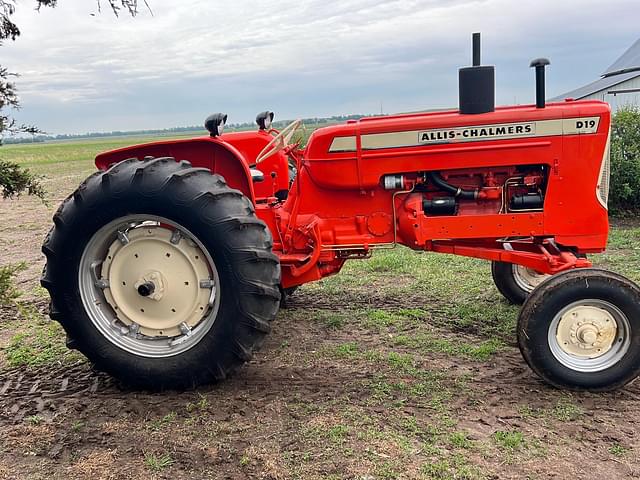 Image of Allis Chalmers D19 equipment image 4