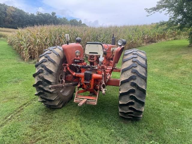 Image of Allis Chalmers D19 equipment image 3