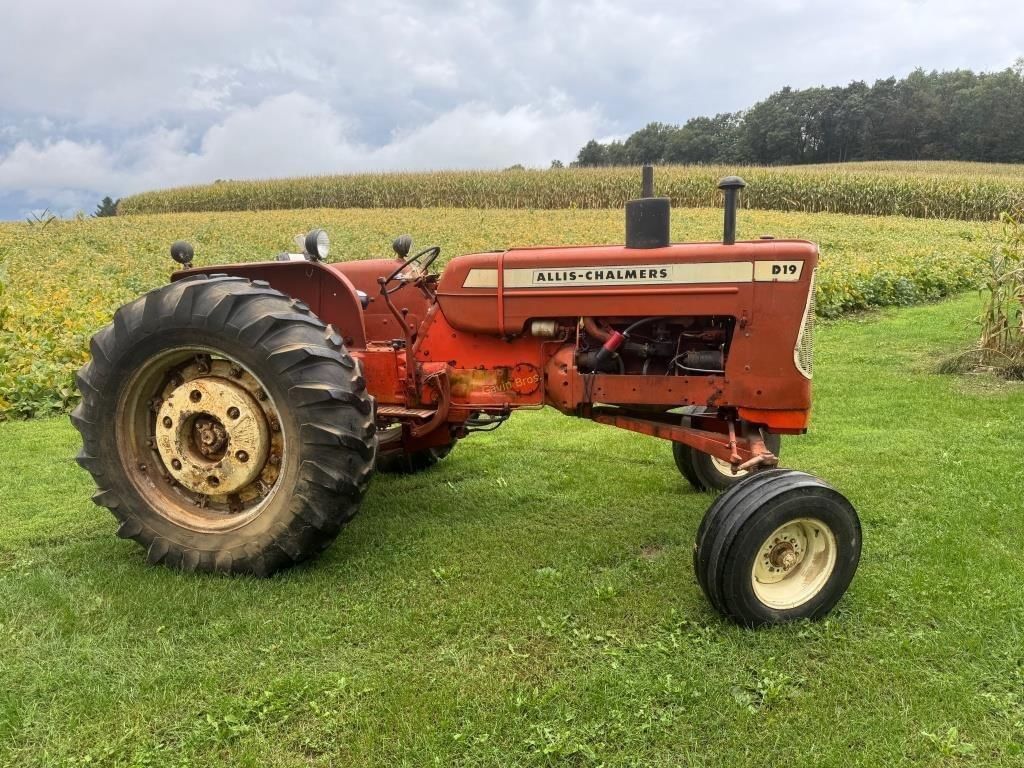 Allis Chalmers D19 Equipment Image0