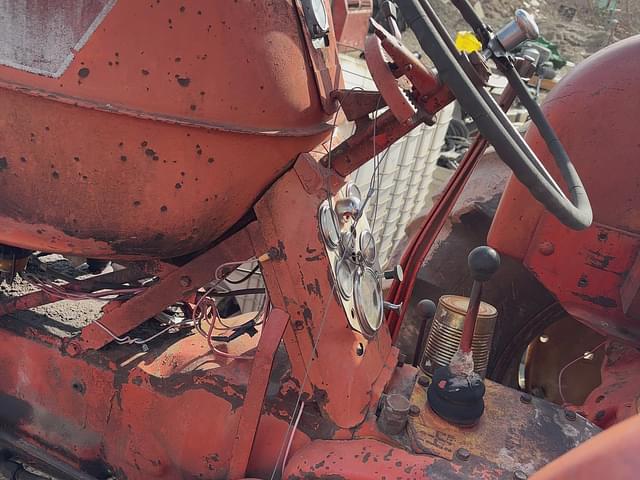 Image of Allis Chalmers D19 equipment image 4