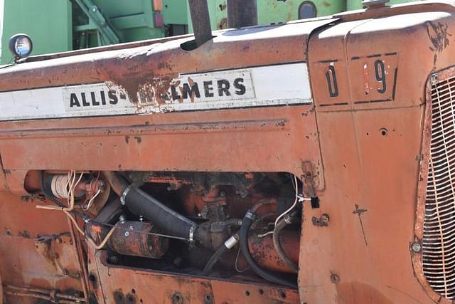 Image of Allis Chalmers D19 equipment image 4