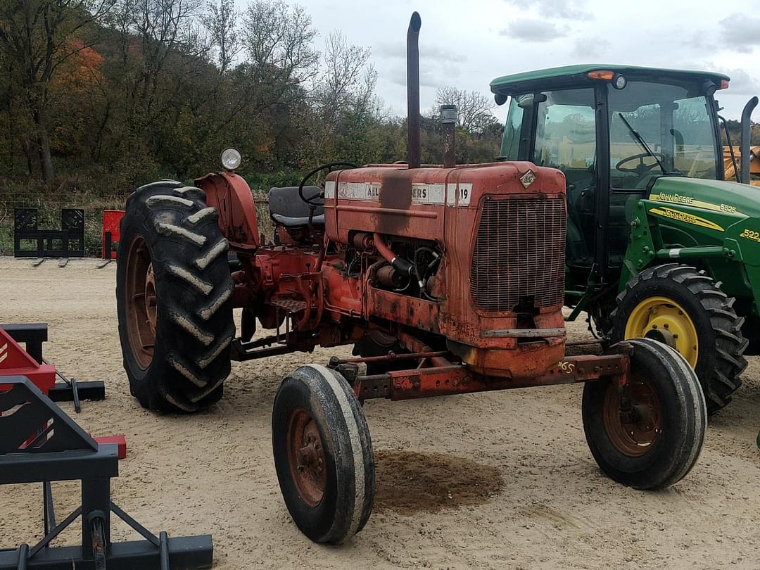 Image of Allis Chalmers D19 Primary image