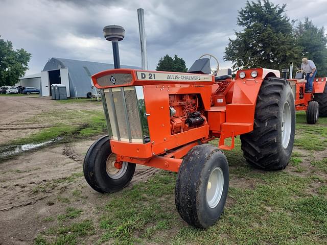 Image of Allis Chalmers D21 equipment image 1