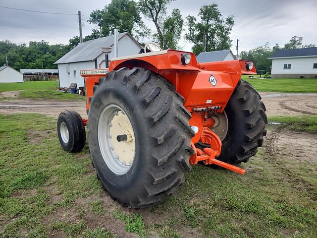 Image of Allis Chalmers D21 equipment image 4