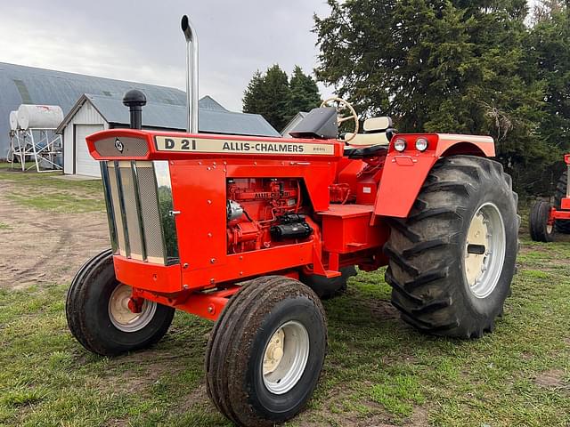 Image of Allis Chalmers D21 equipment image 1