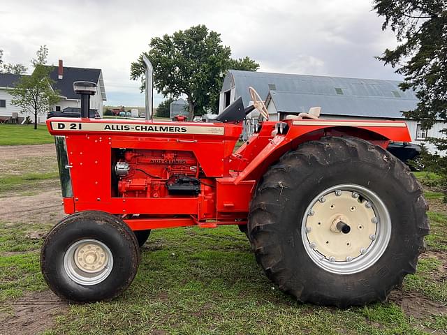 Image of Allis Chalmers D21 equipment image 3