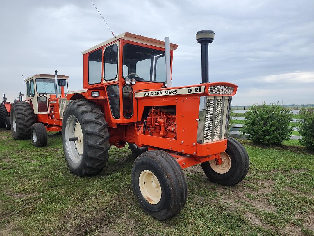 Image of Allis Chalmers D21 Primary image