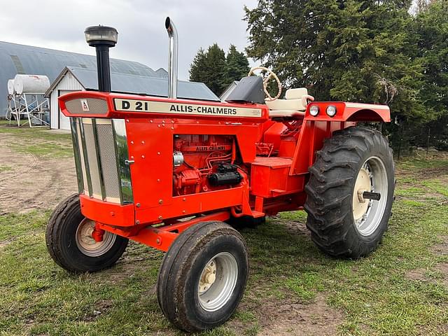 Image of Allis Chalmers D21 equipment image 1