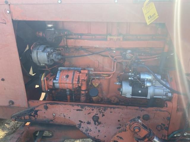 Image of Allis Chalmers D21 equipment image 4