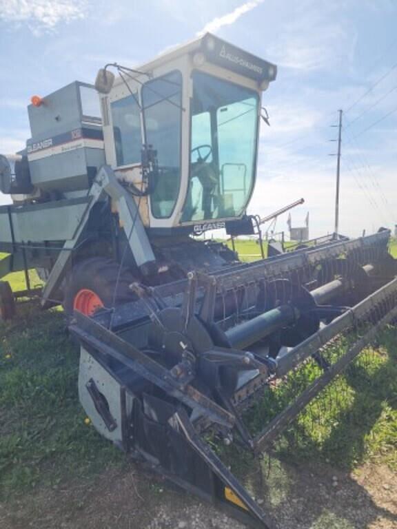 Image of Gleaner K2 equipment image 3