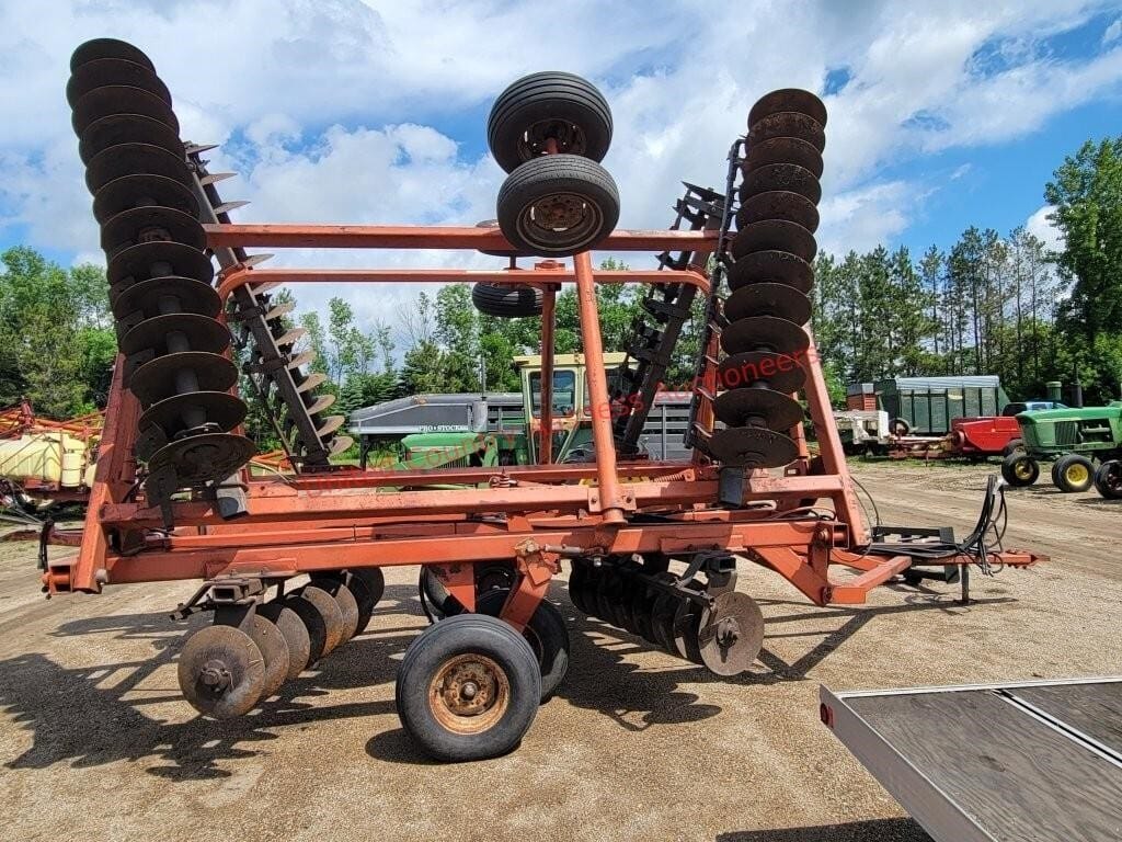 Allis Chalmers 2600 Equipment Image0