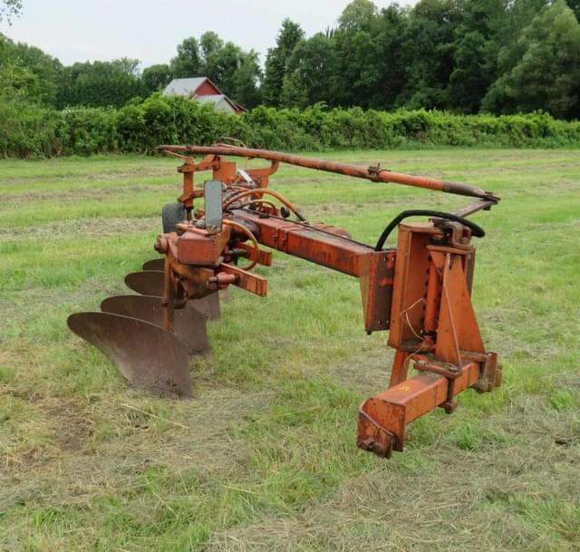 Image of Allis Chalmers 2000 equipment image 2