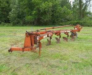 Allis Chalmers 2000 Image