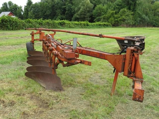 Image of Allis Chalmers 2000 equipment image 4