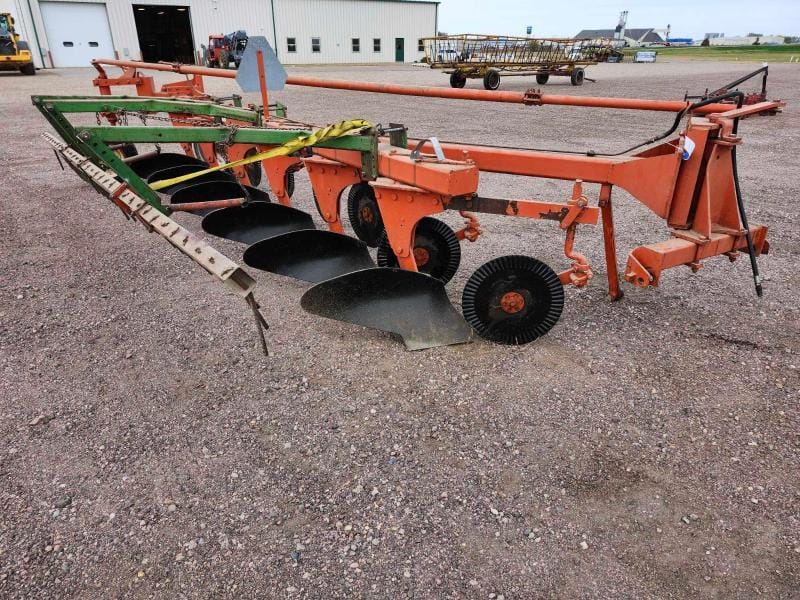 Main image Allis Chalmers 2000