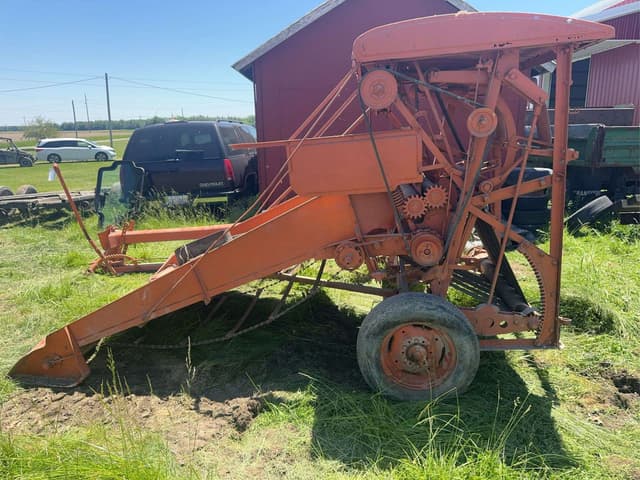 Image of Allis Chalmers Roto Baler equipment image 4