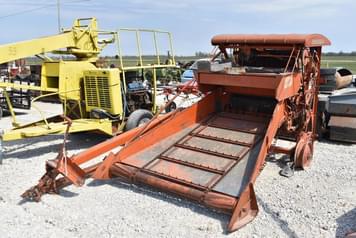 Main image Allis Chalmers Roto Baler