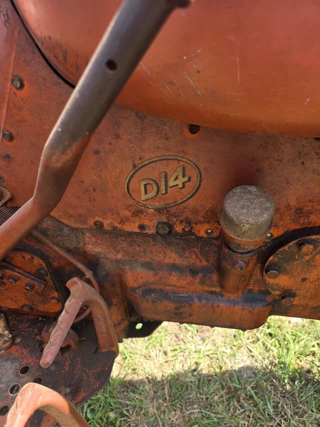Image of Allis Chalmers D14 equipment image 3
