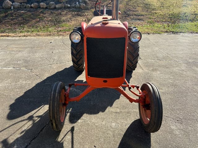 Image of Allis Chalmers B equipment image 2