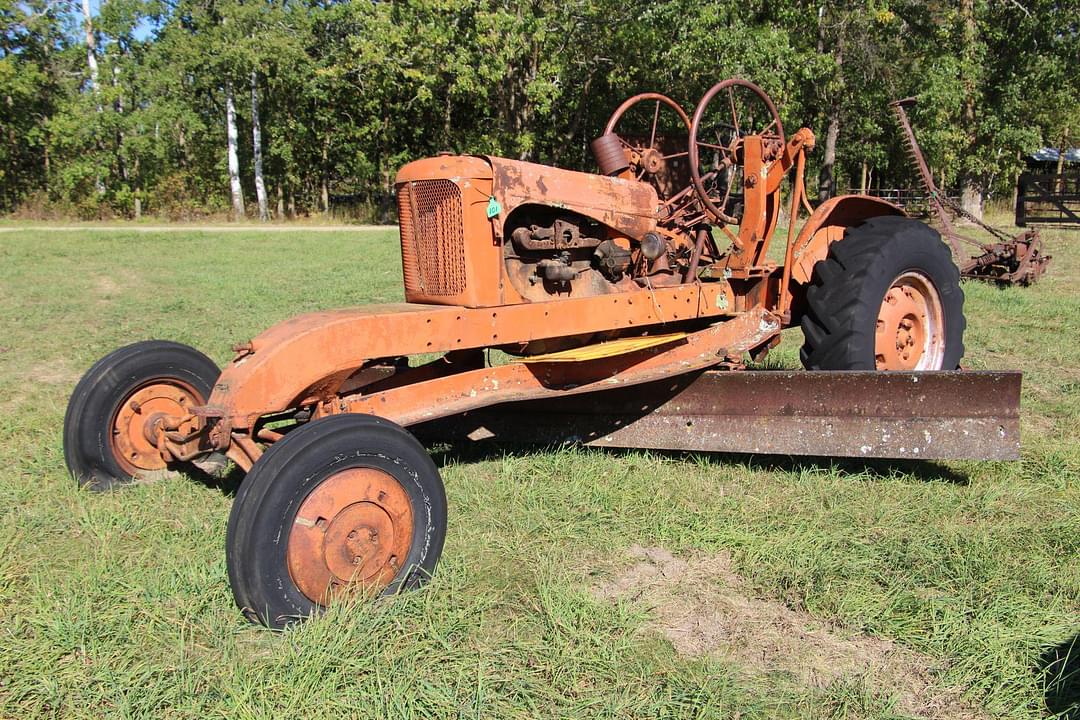 Image of Allis Chalmers WC Primary image