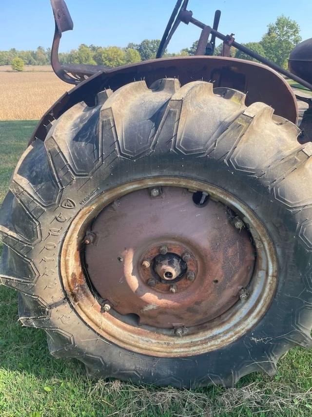 Image of Allis Chalmers WC equipment image 1