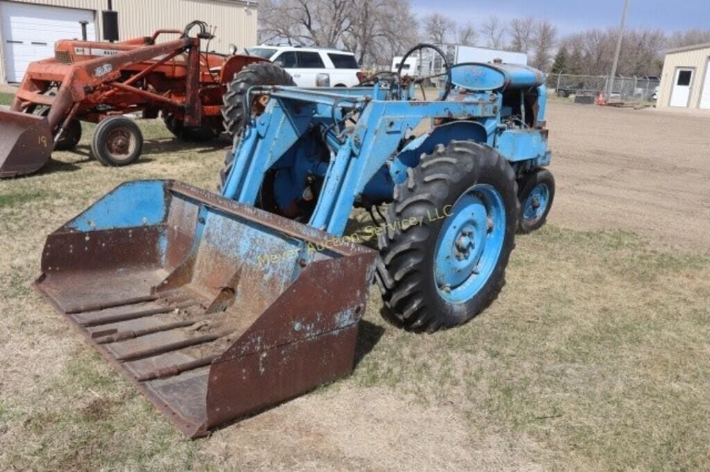 Allis Chalmers WC Equipment Image0