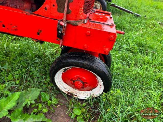 Image of Allis Chalmers WC equipment image 1