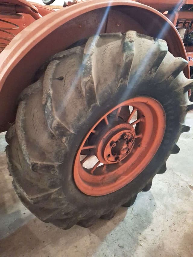 Image of Allis Chalmers WC equipment image 4