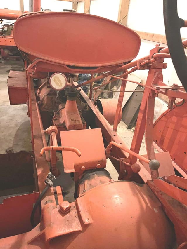 Image of Allis Chalmers WC equipment image 4