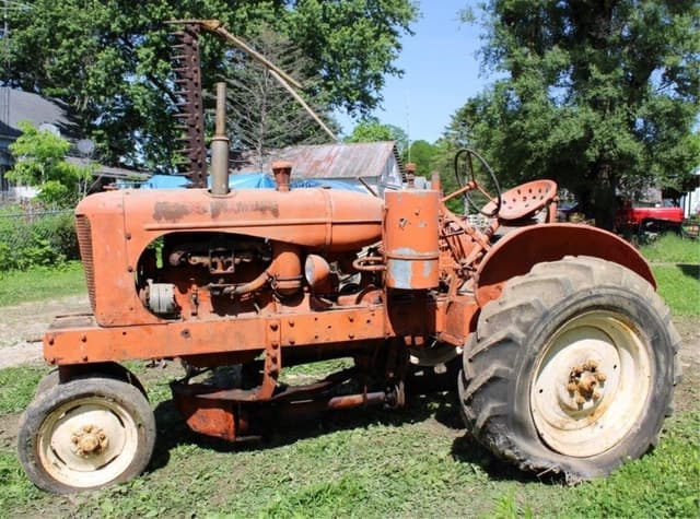 Image of Allis Chalmers WC equipment image 1