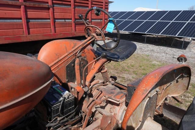 Image of Allis Chalmers WD45 equipment image 2