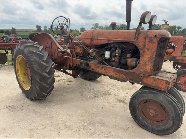 Image of Allis Chalmers WD45 equipment image 2
