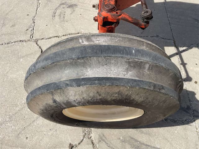 Image of Allis Chalmers 190XT equipment image 4