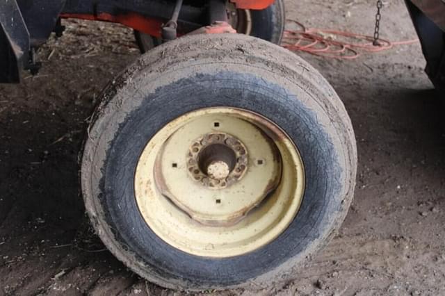 Image of Allis Chalmers 200 equipment image 3