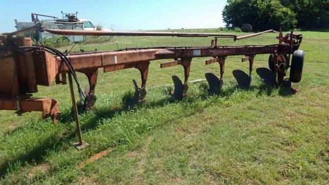 Image of Allis Chalmers 2000 equipment image 4