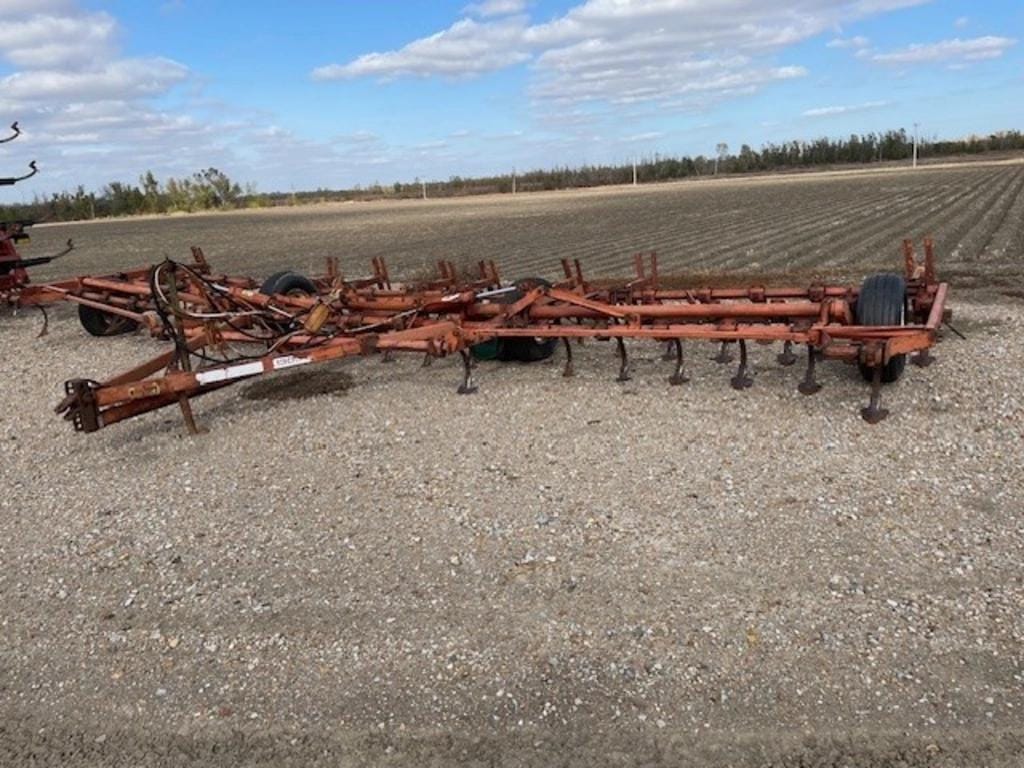 Main image Allis Chalmers 1300