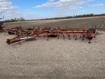 Main image Allis Chalmers 1300