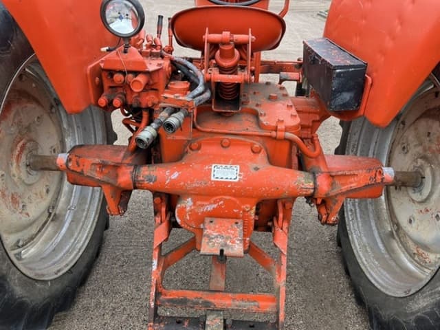 Image of Allis Chalmers D19 equipment image 4