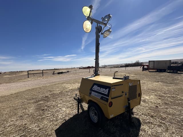 Image of Allmand Maxi-Lite ML20 equipment image 1