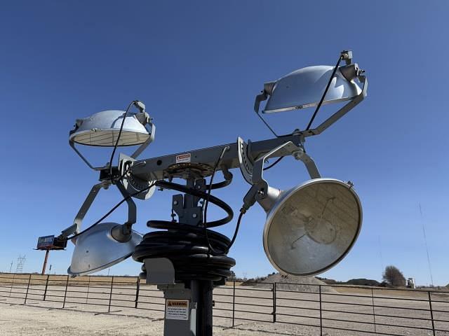 Image of Allmand Night Lite Pro II equipment image 3