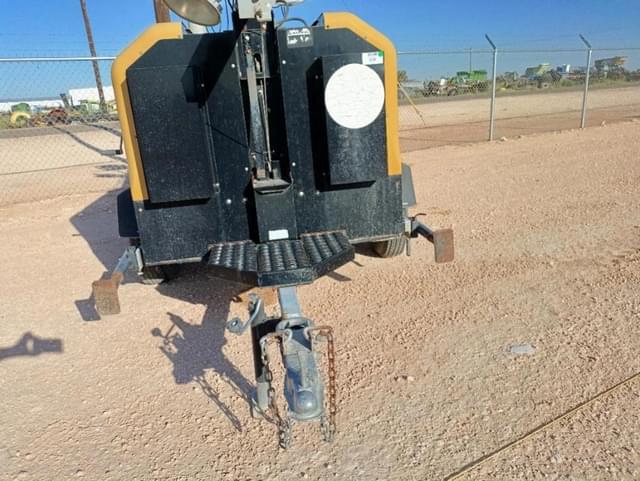 Image of Allmand Maxi-lite II equipment image 4