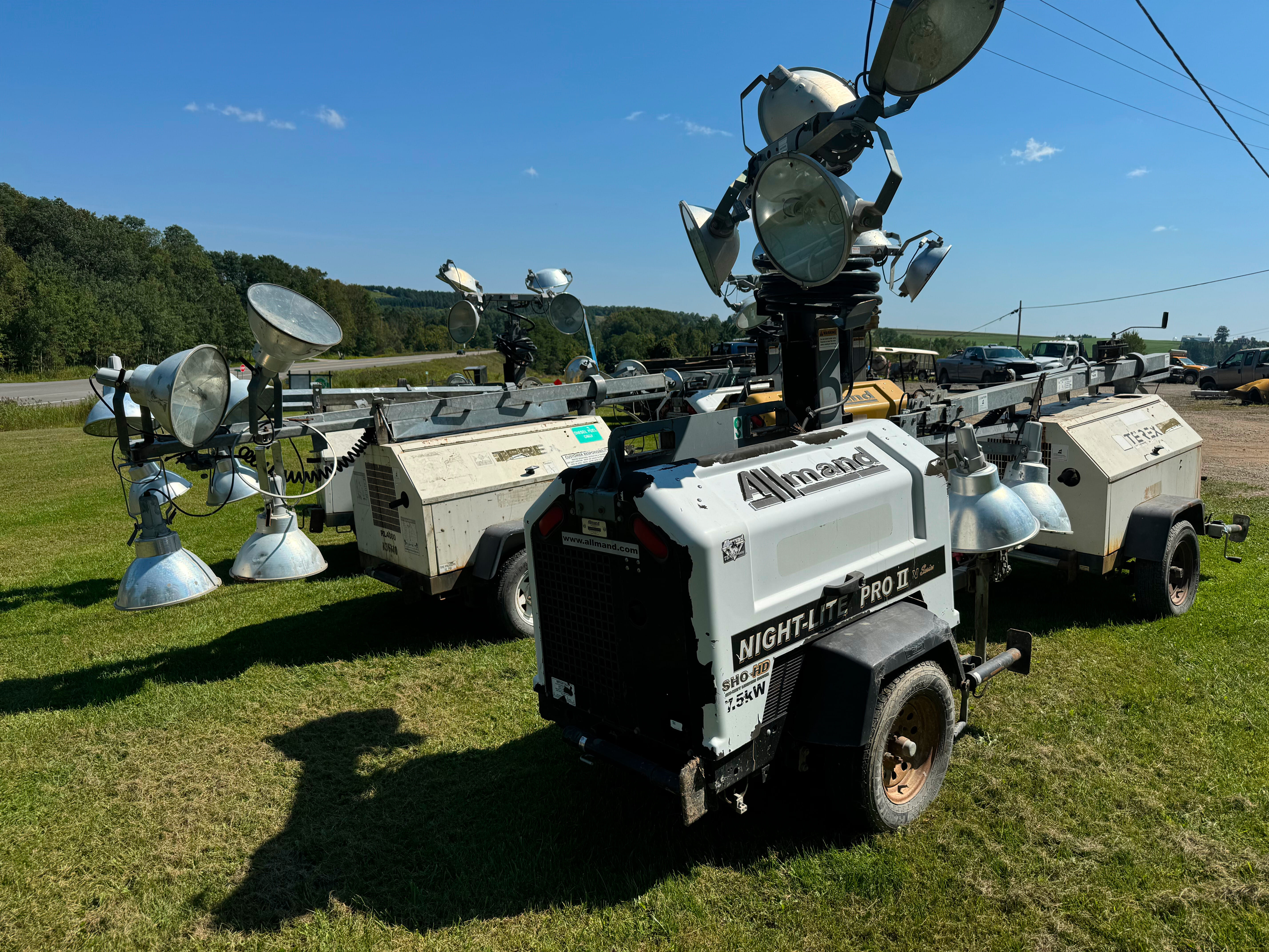 Allmand Night Lite Pro II V Series Equipment Image0