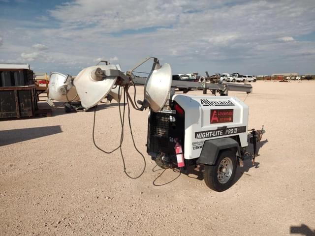 Image of Allmand Night Lite Pro II equipment image 2