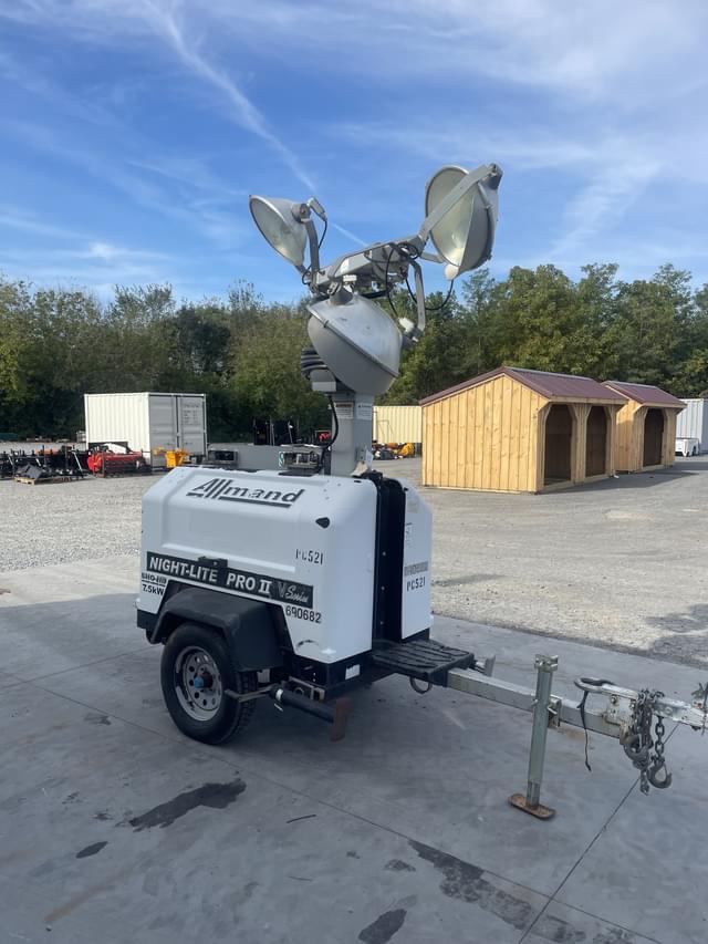 Image of Allmand Night Lite Pro II equipment image 3
